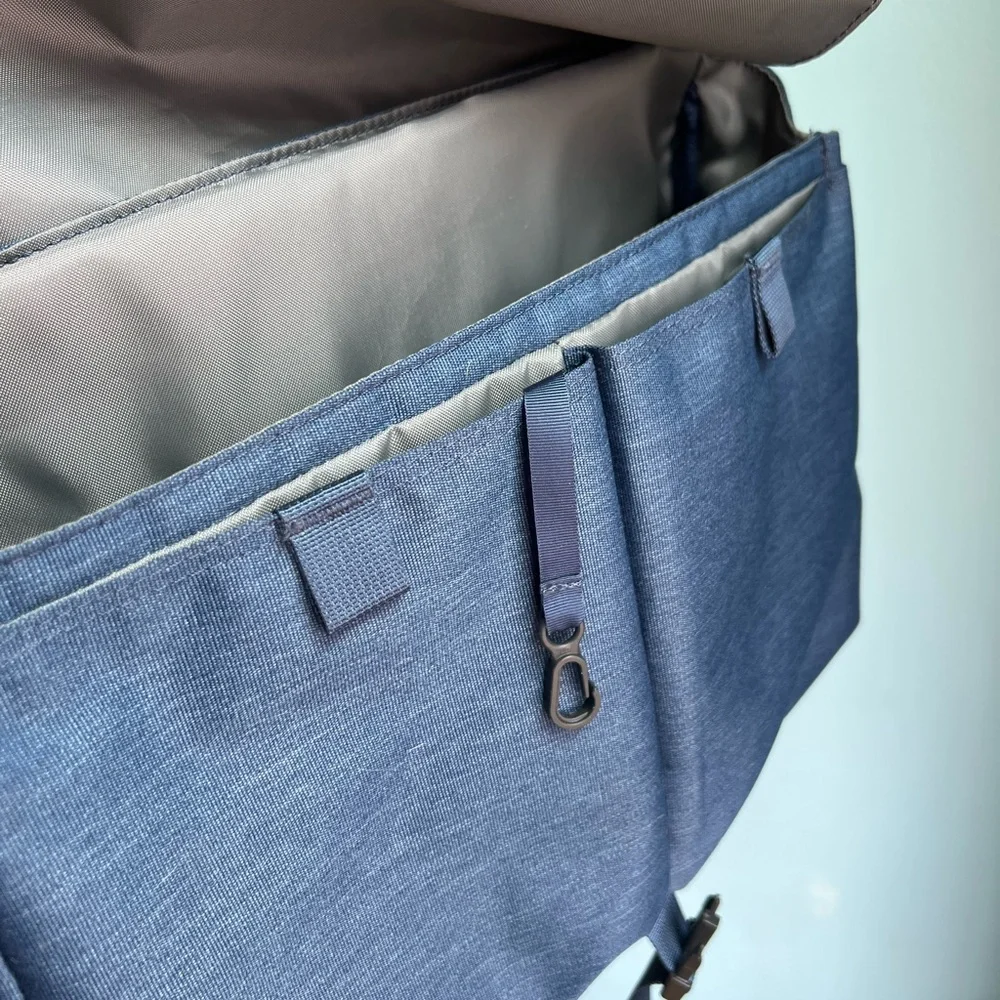 The North Face Blue Berkeley Messenger Bag - Men's Crossbody